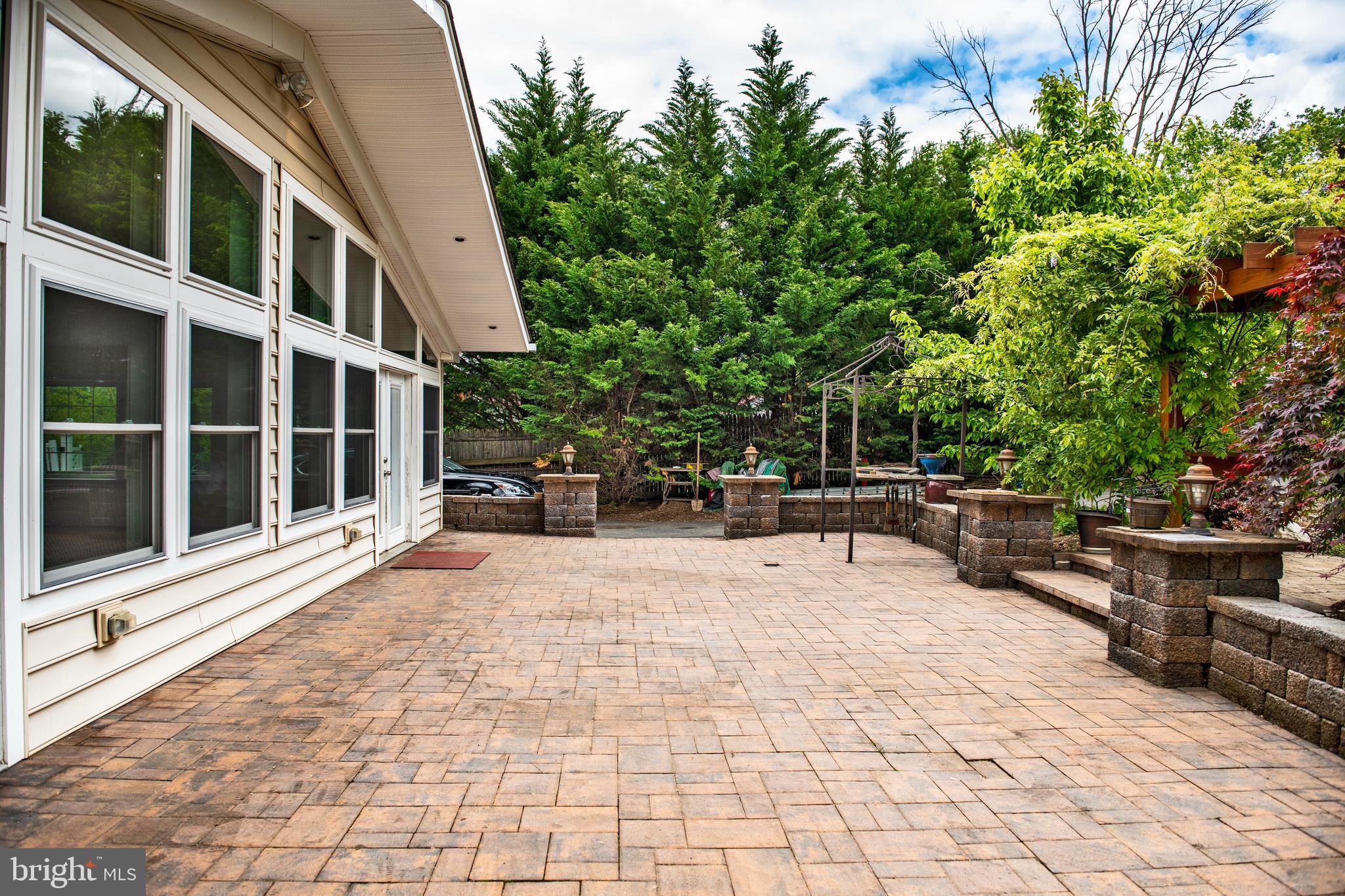 DARWIN HEIGHTS - Residential