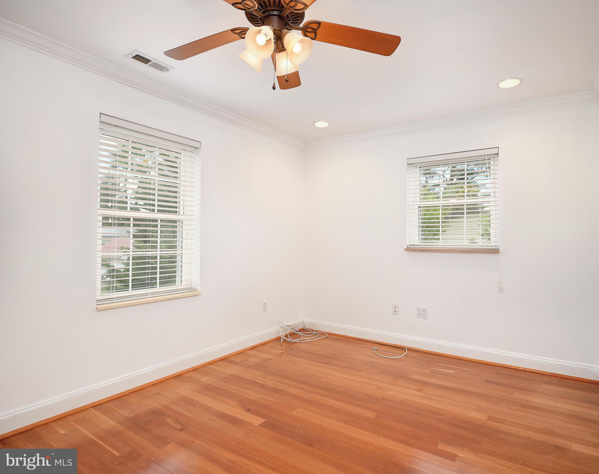 DARWIN HEIGHTS - Residential