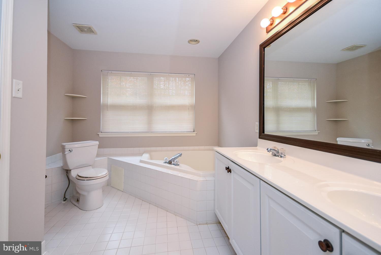 PINEY ORCHARD - Residential