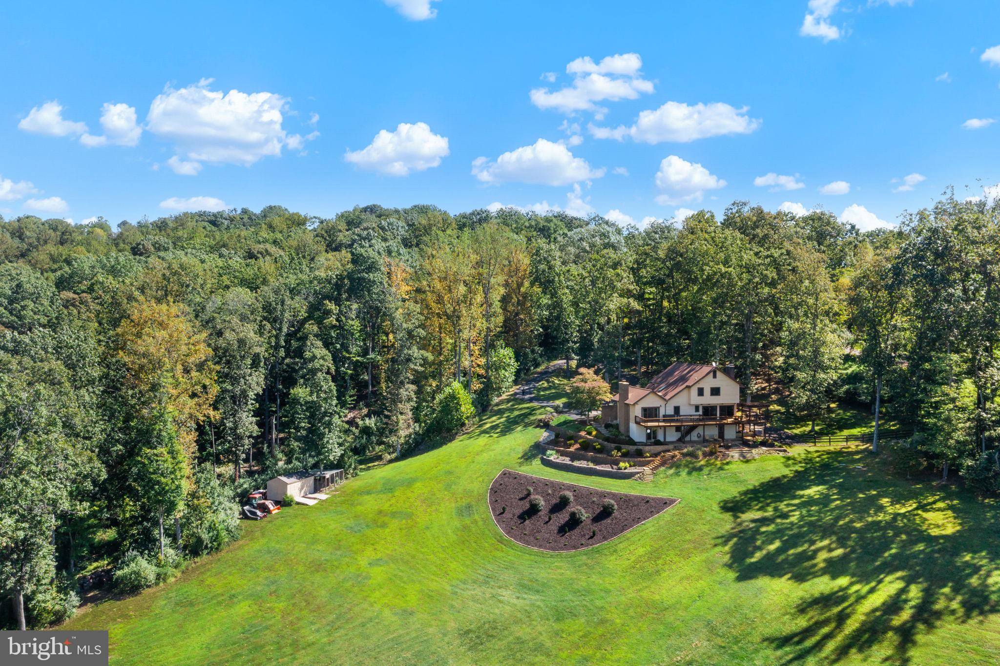 BELLEVUE FARMS - Residential