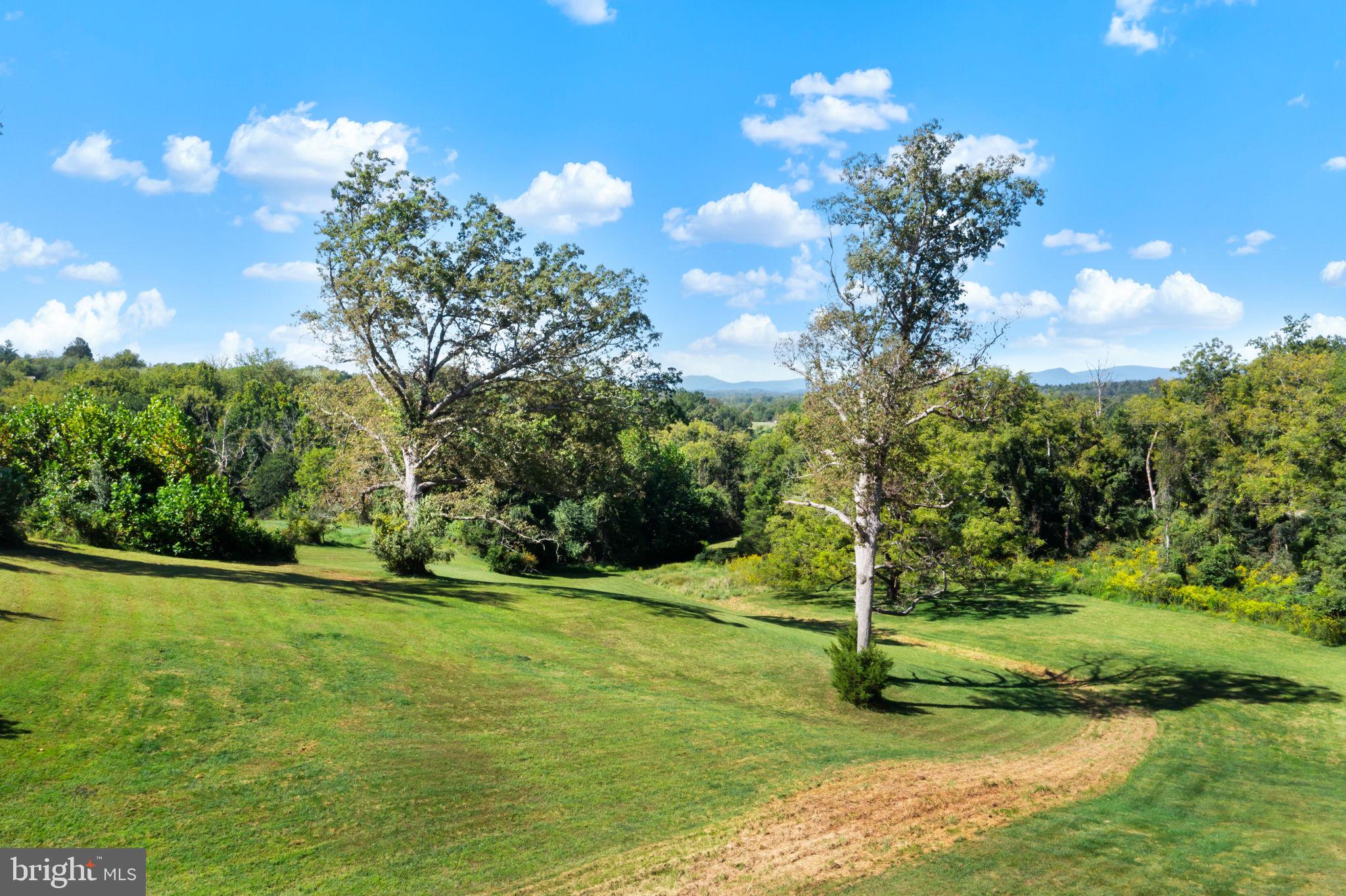 BELLEVUE FARMS - Residential