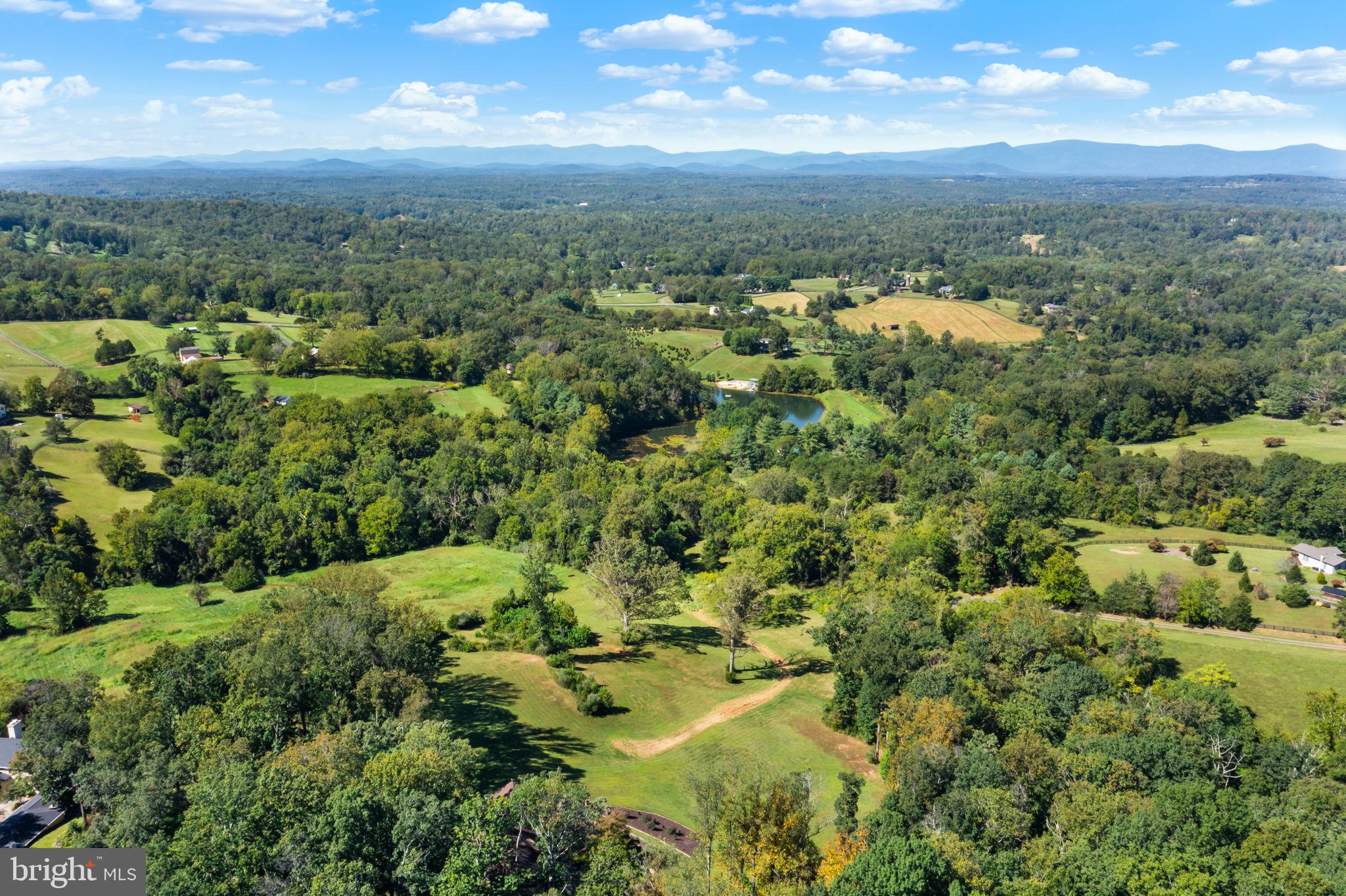 BELLEVUE FARMS - Residential