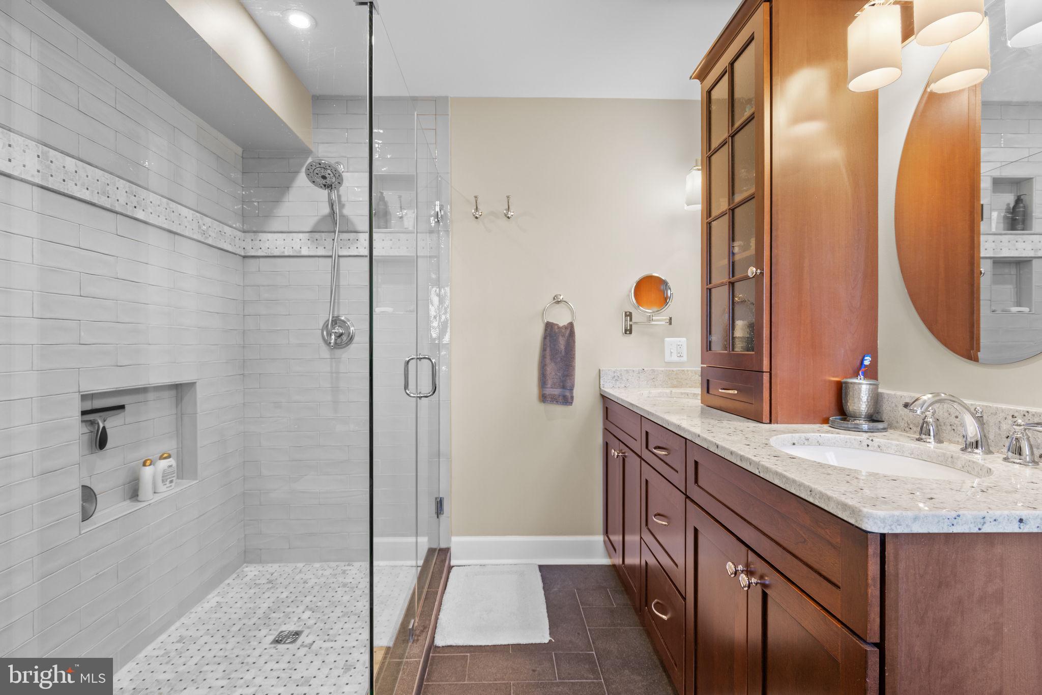 BELLEVUE FARMS - Residential