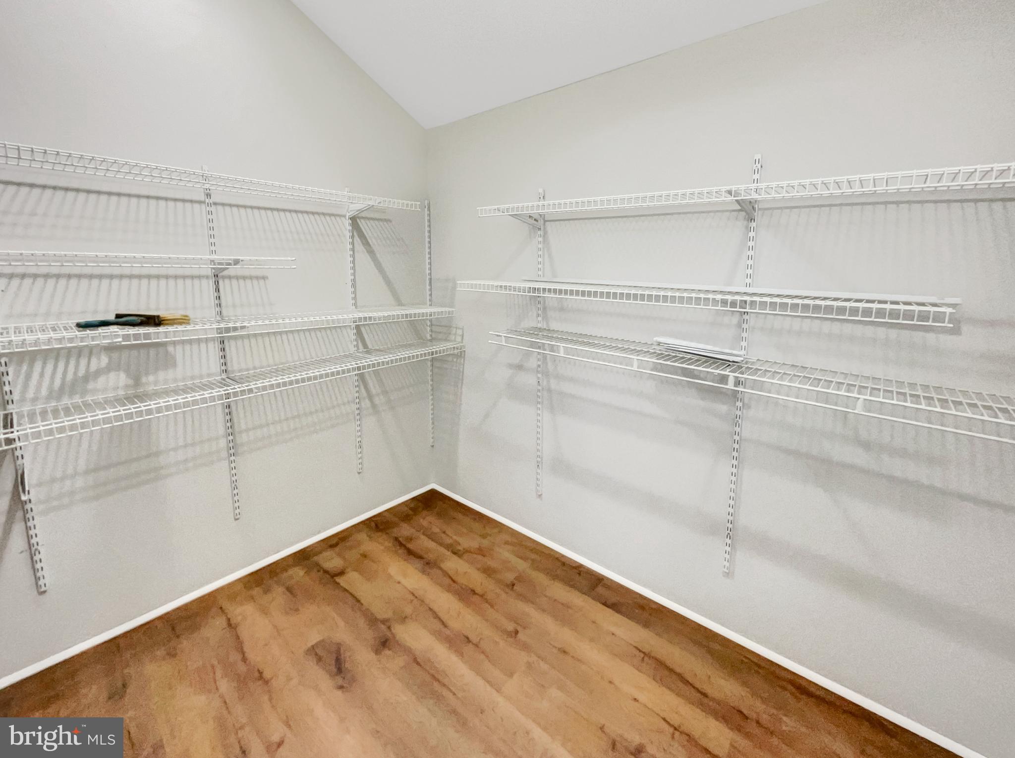 VICTORIA CROSSINGS AT MANCHESTER LAKES - Residential