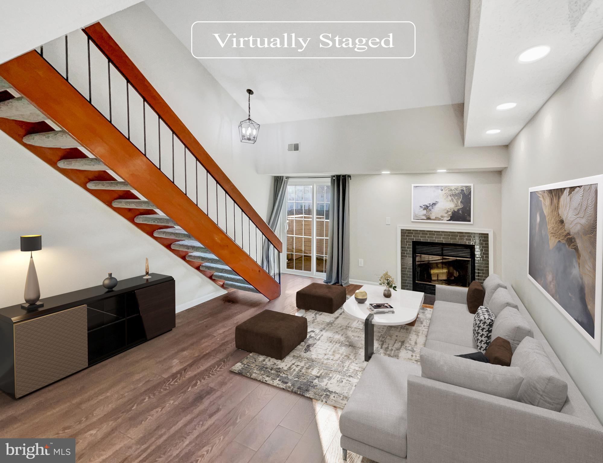 VICTORIA CROSSINGS AT MANCHESTER LAKES - Residential