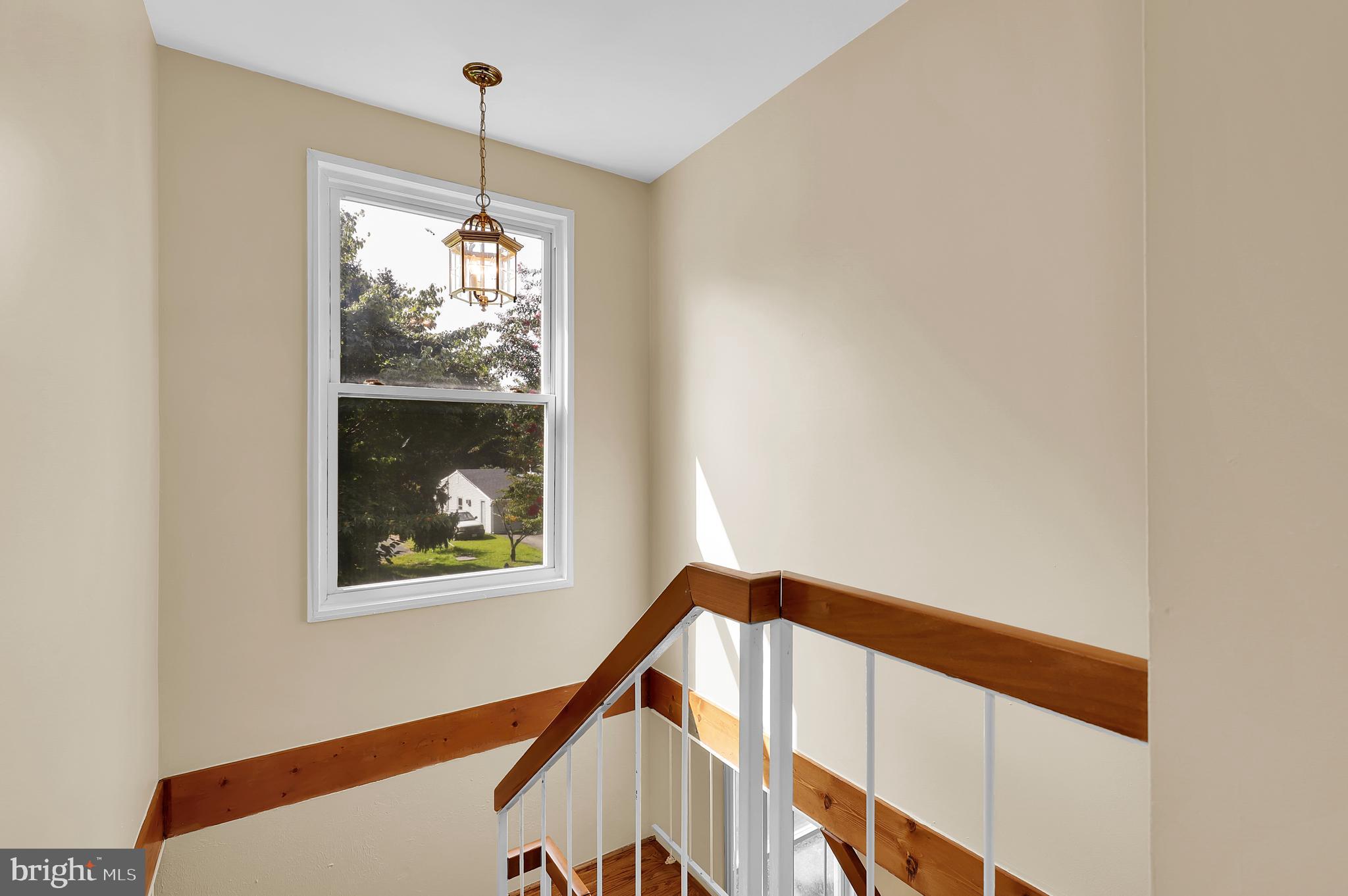 QUINCE ORCHARD KNOLLS - Residential