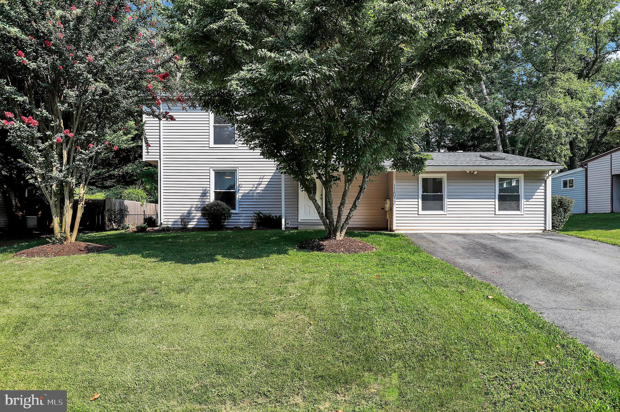 QUINCE ORCHARD KNOLLS - Residential