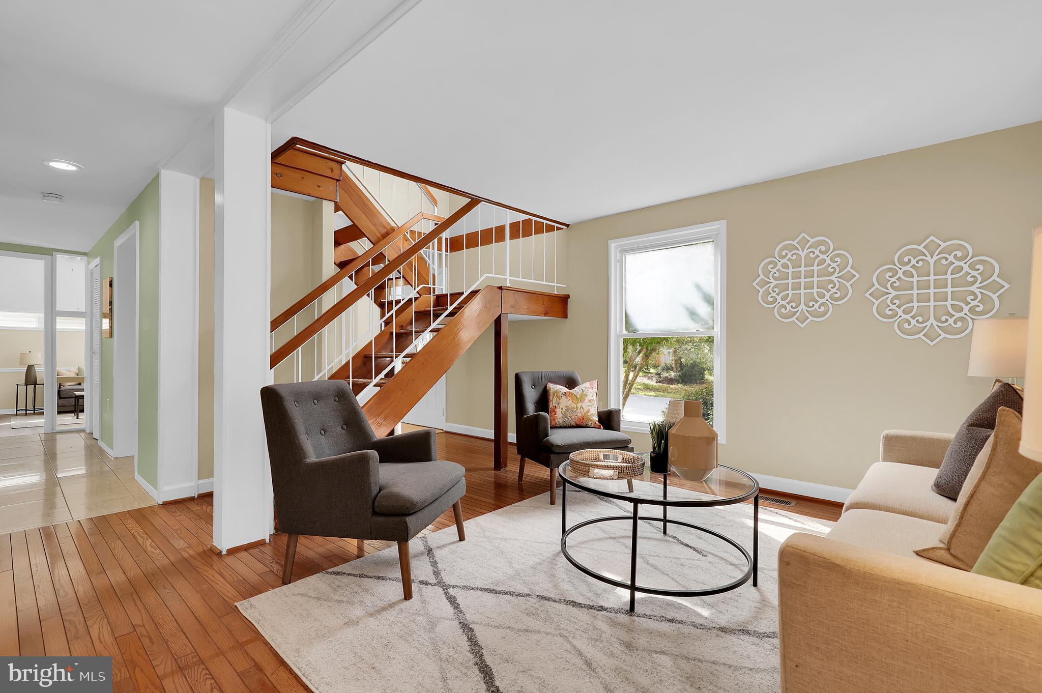 QUINCE ORCHARD KNOLLS - Residential