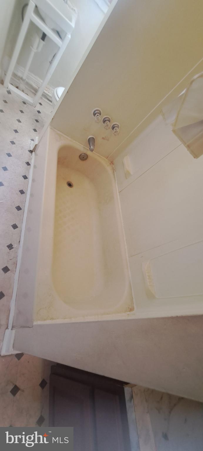 WEST BALTIMORE - Residential