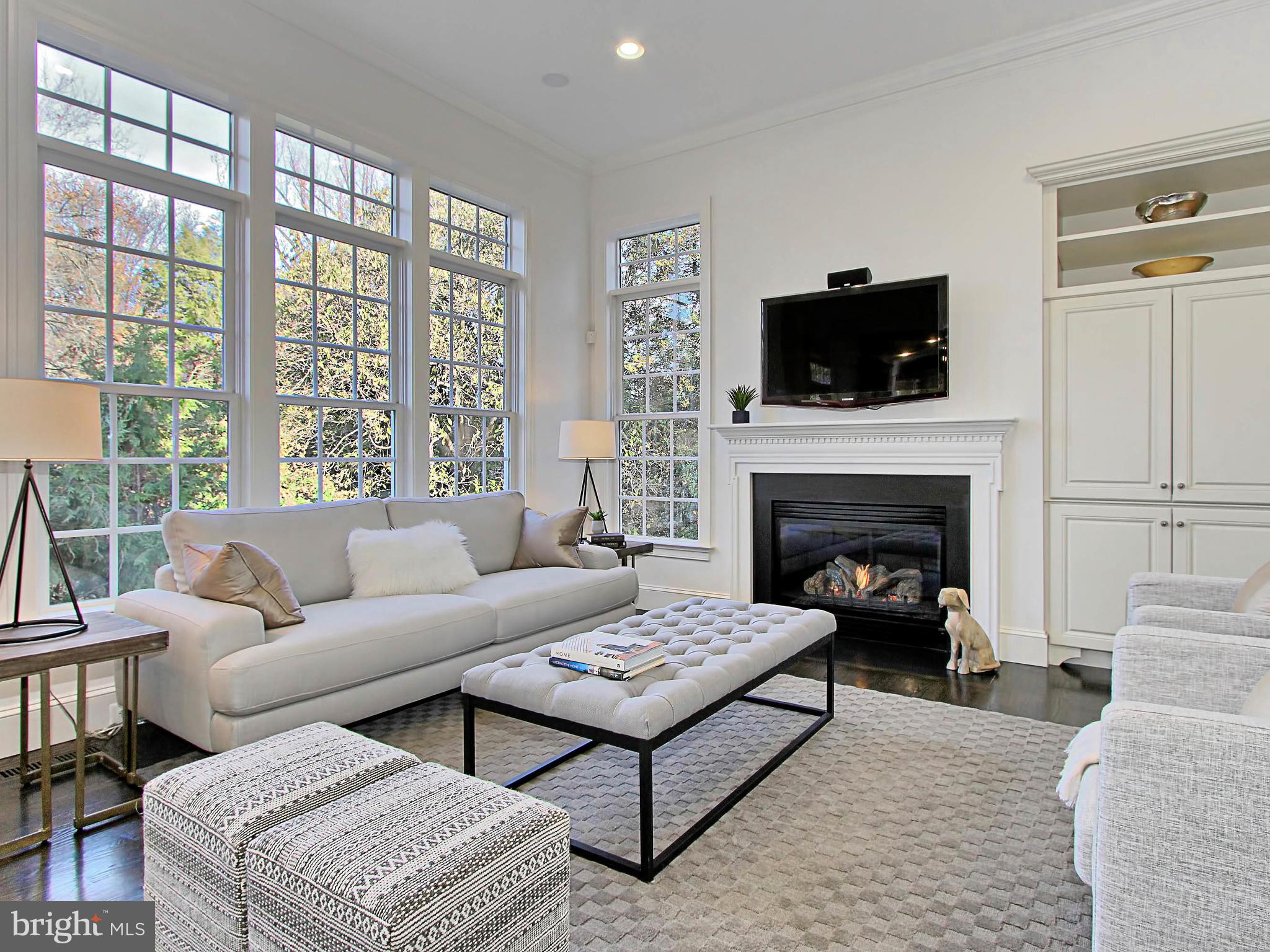 CHESTERBROOK WOODS - Residential