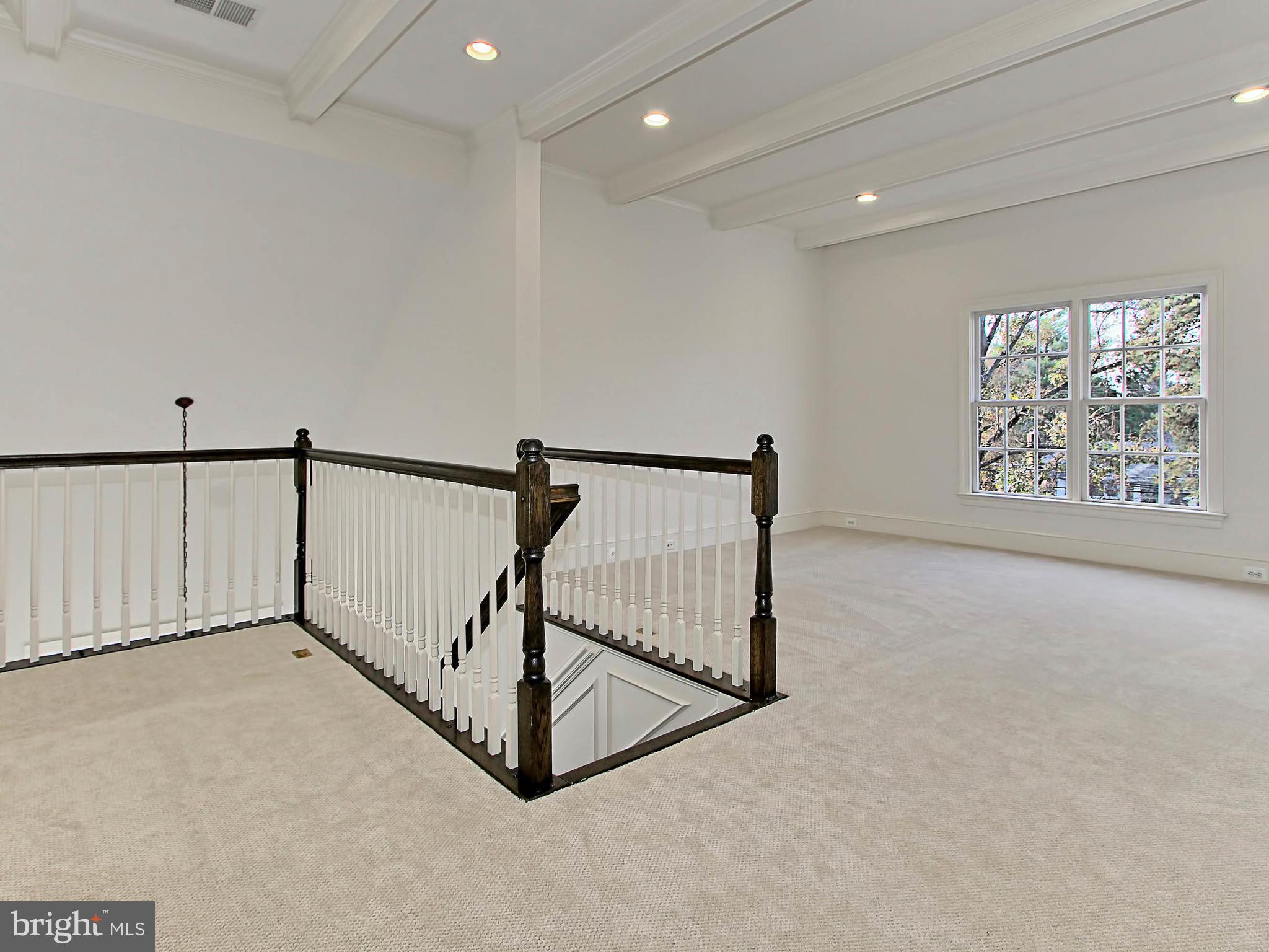 CHESTERBROOK WOODS - Residential