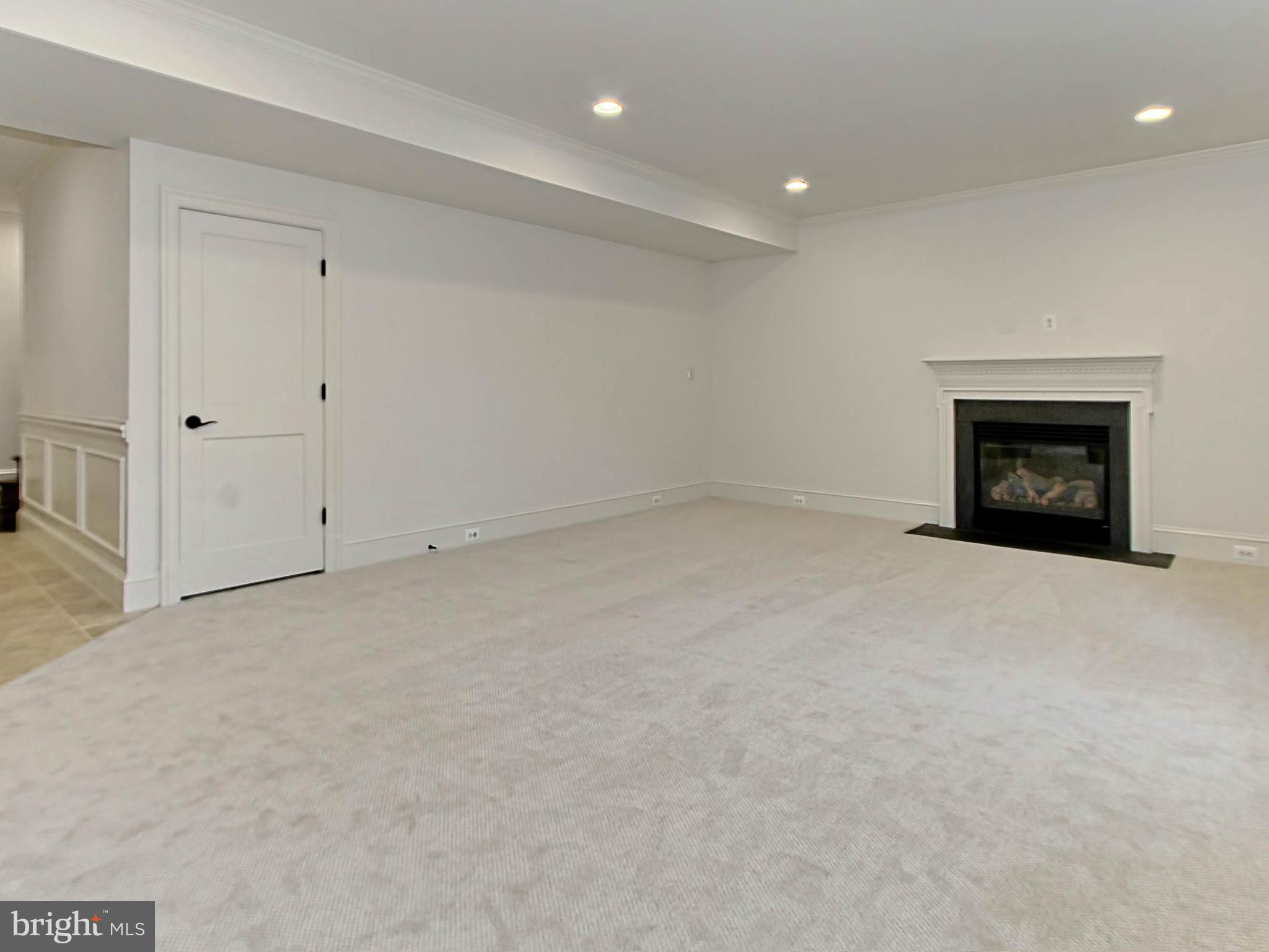 CHESTERBROOK WOODS - Residential