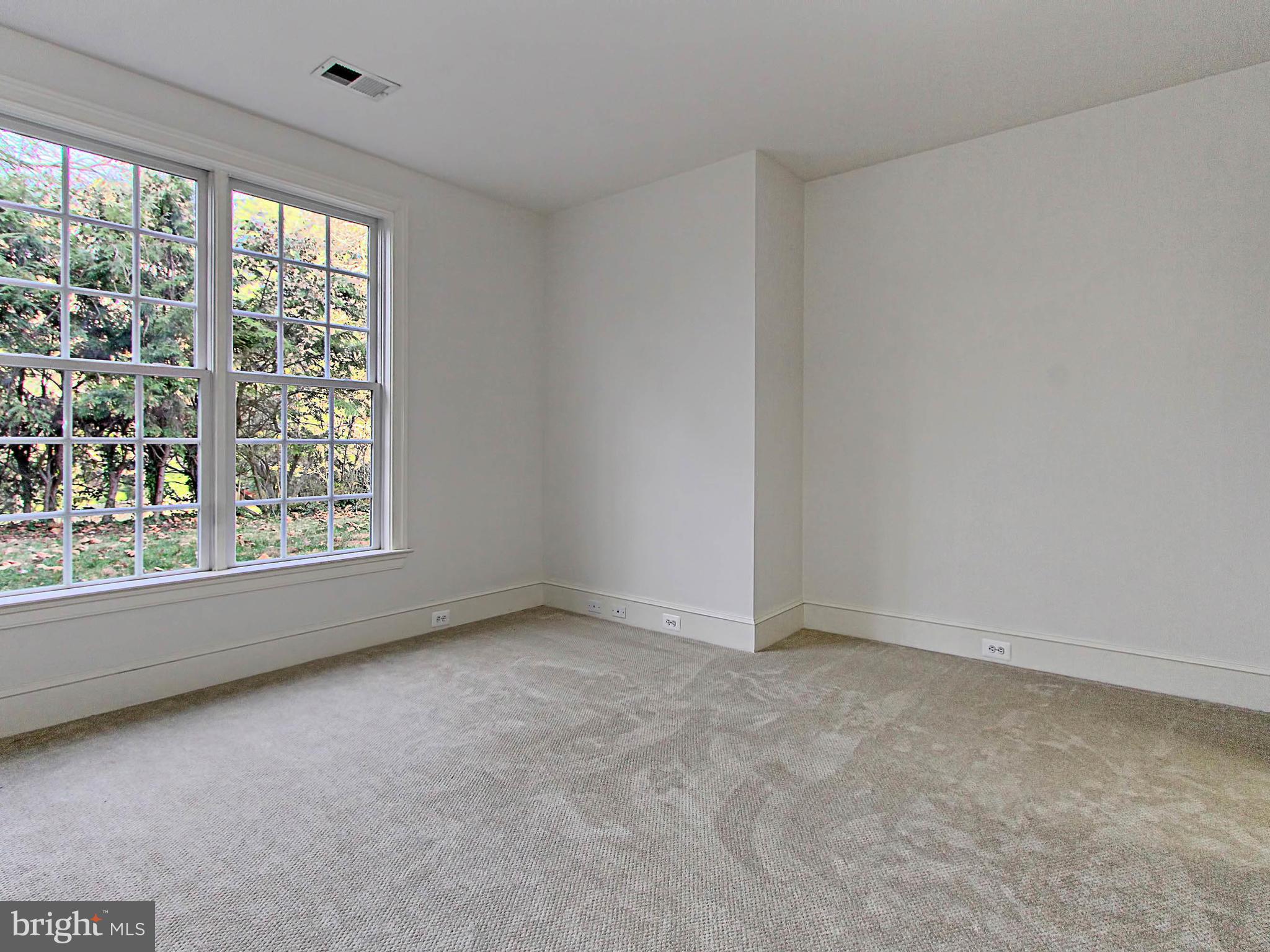 CHESTERBROOK WOODS - Residential