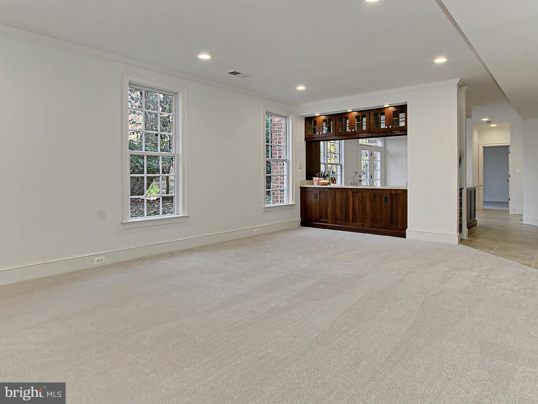 CHESTERBROOK WOODS - Residential