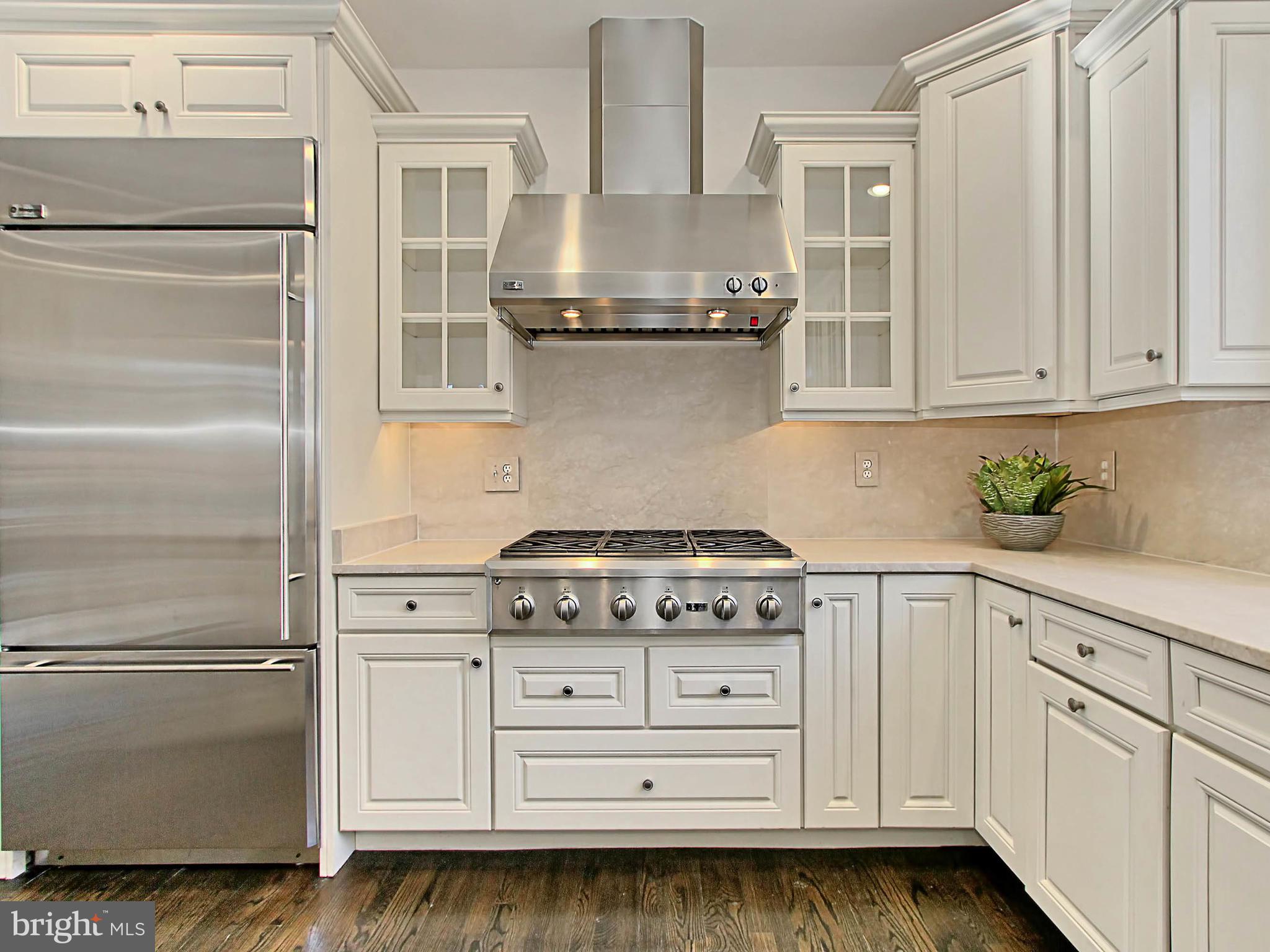 CHESTERBROOK WOODS - Residential