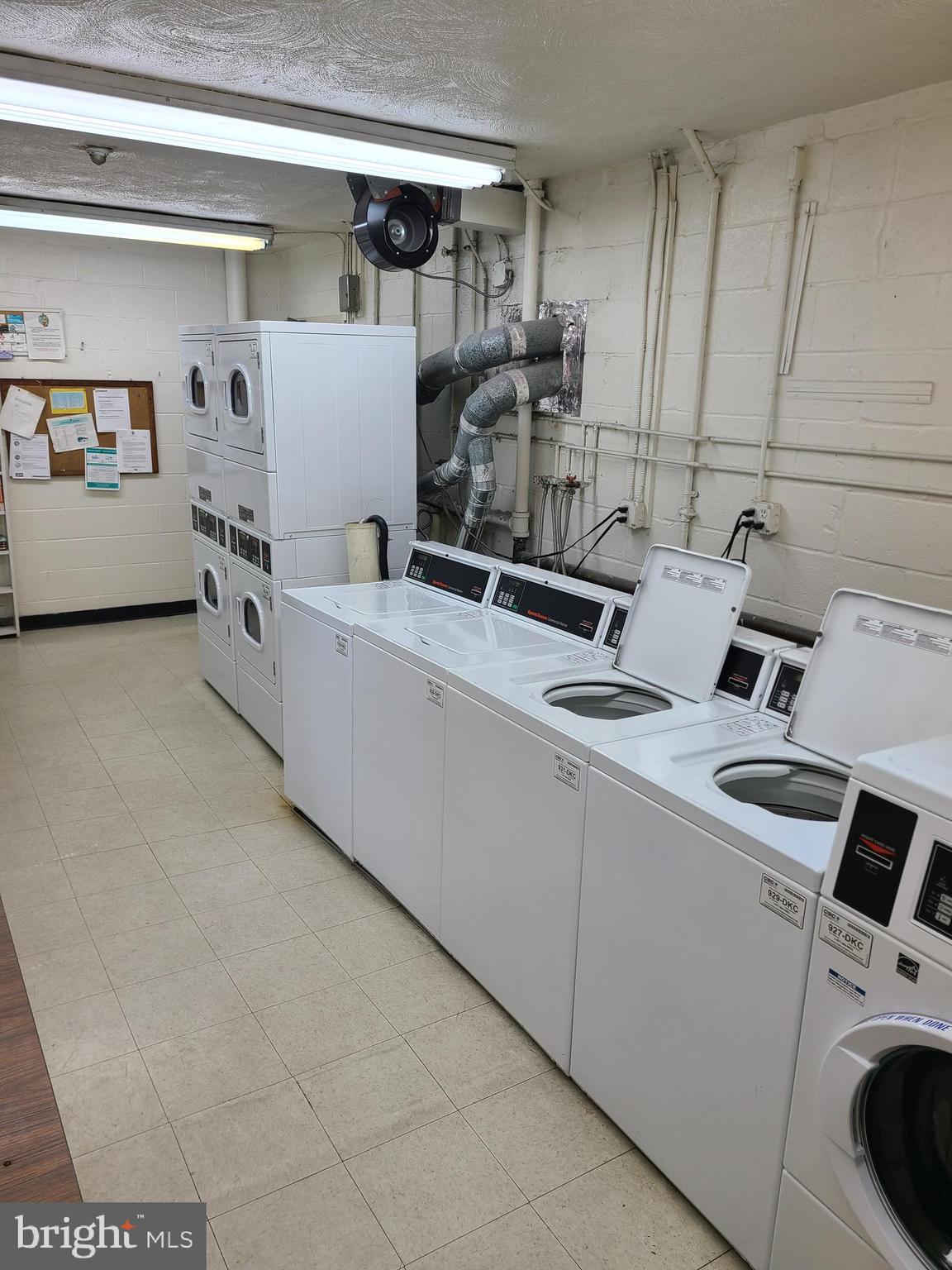 HAMLET HOUSE - Residential