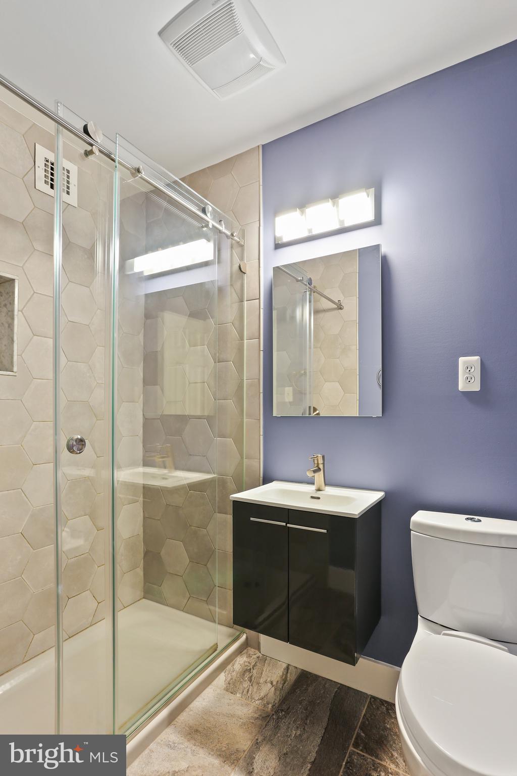 HAMLET HOUSE - Residential