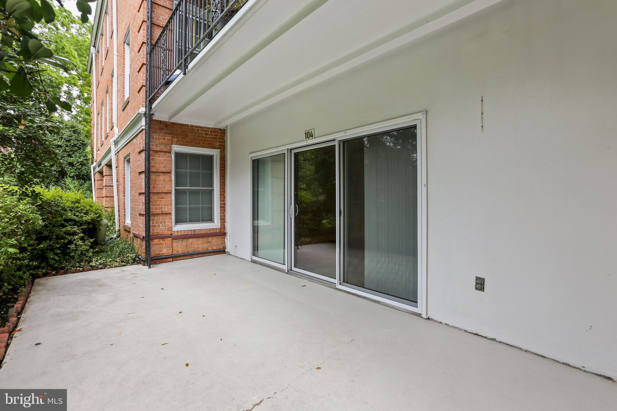 HAMLET HOUSE - Residential