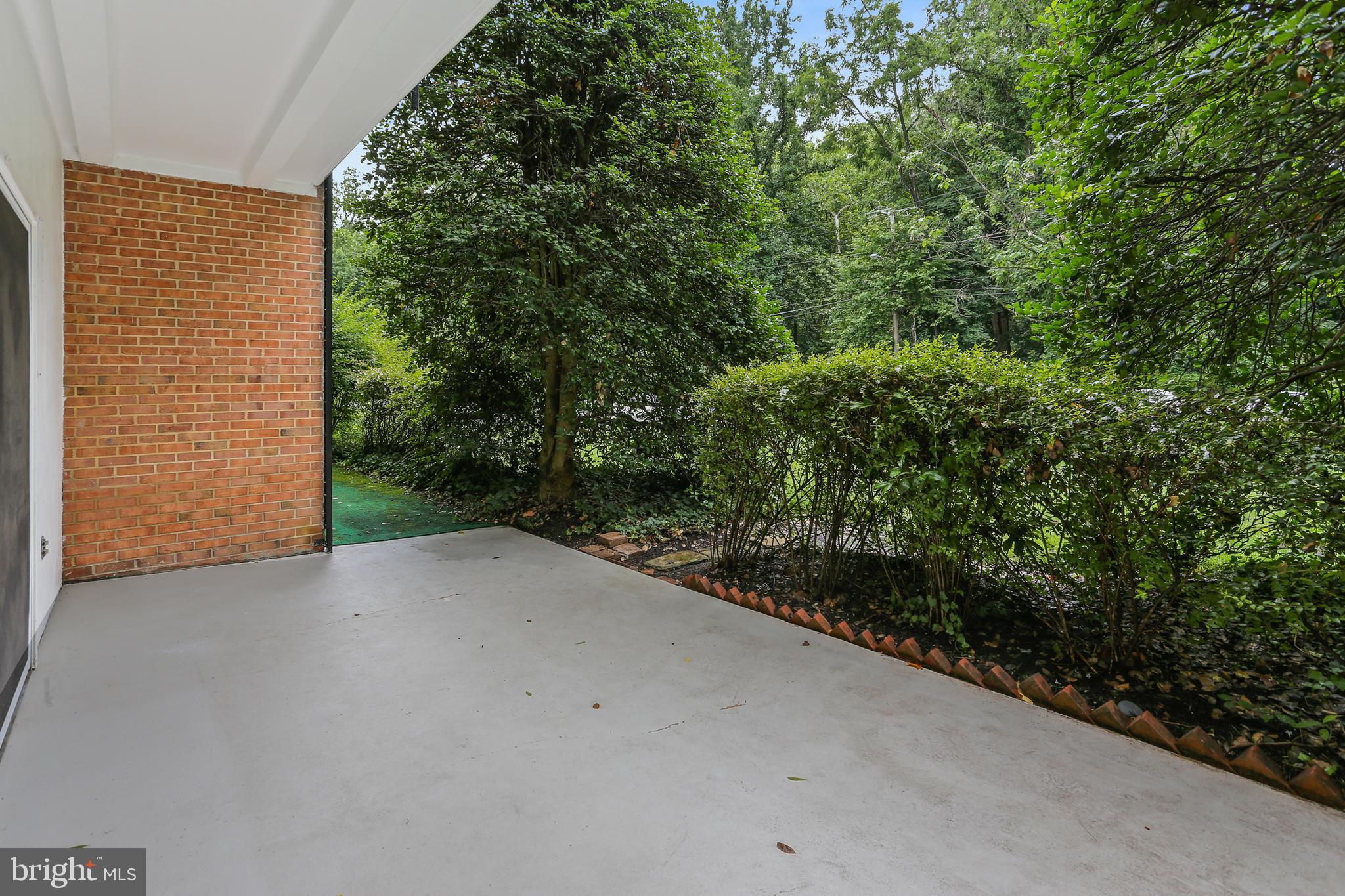 HAMLET HOUSE - Residential