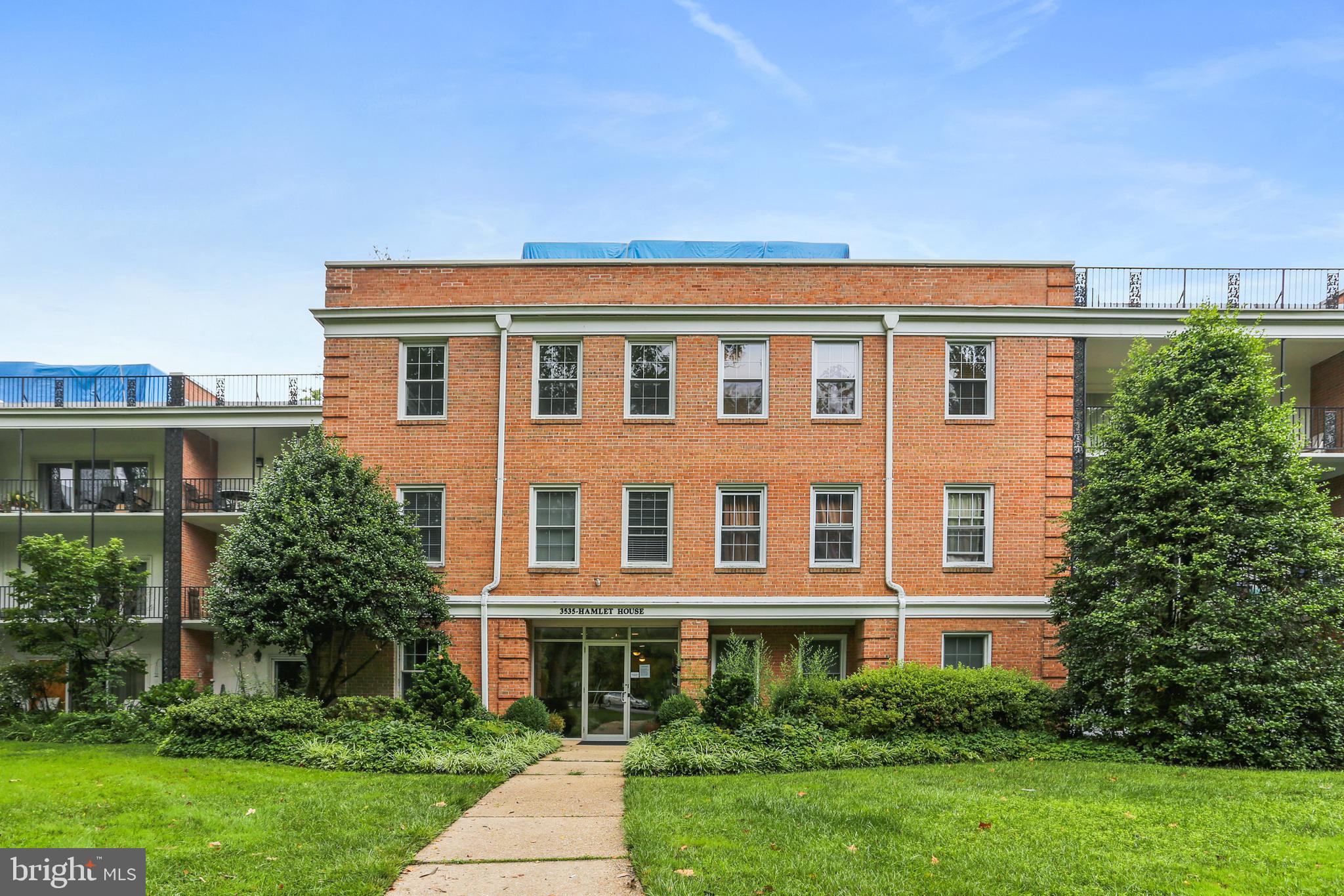 HAMLET HOUSE - Residential