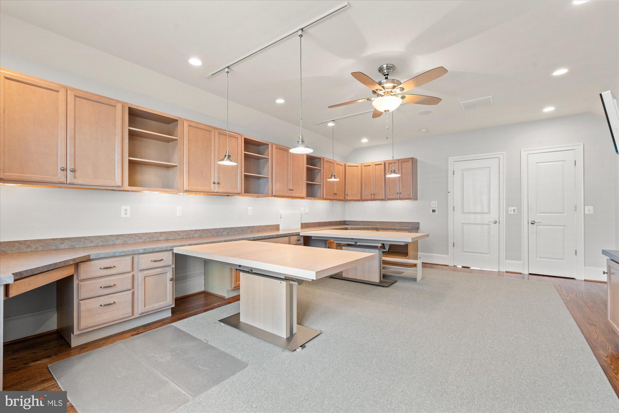 EVANS FARM - Residential