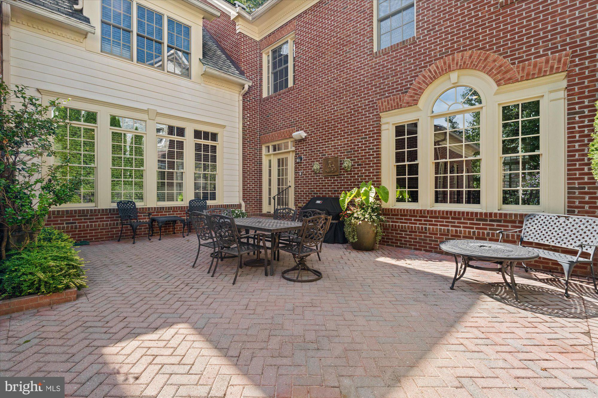 EVANS FARM - Residential