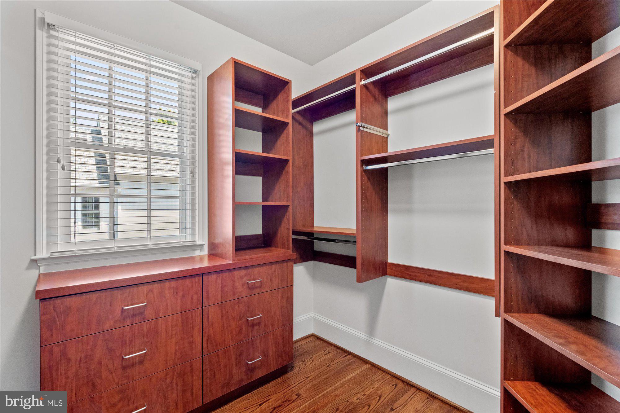 EVANS FARM - Residential