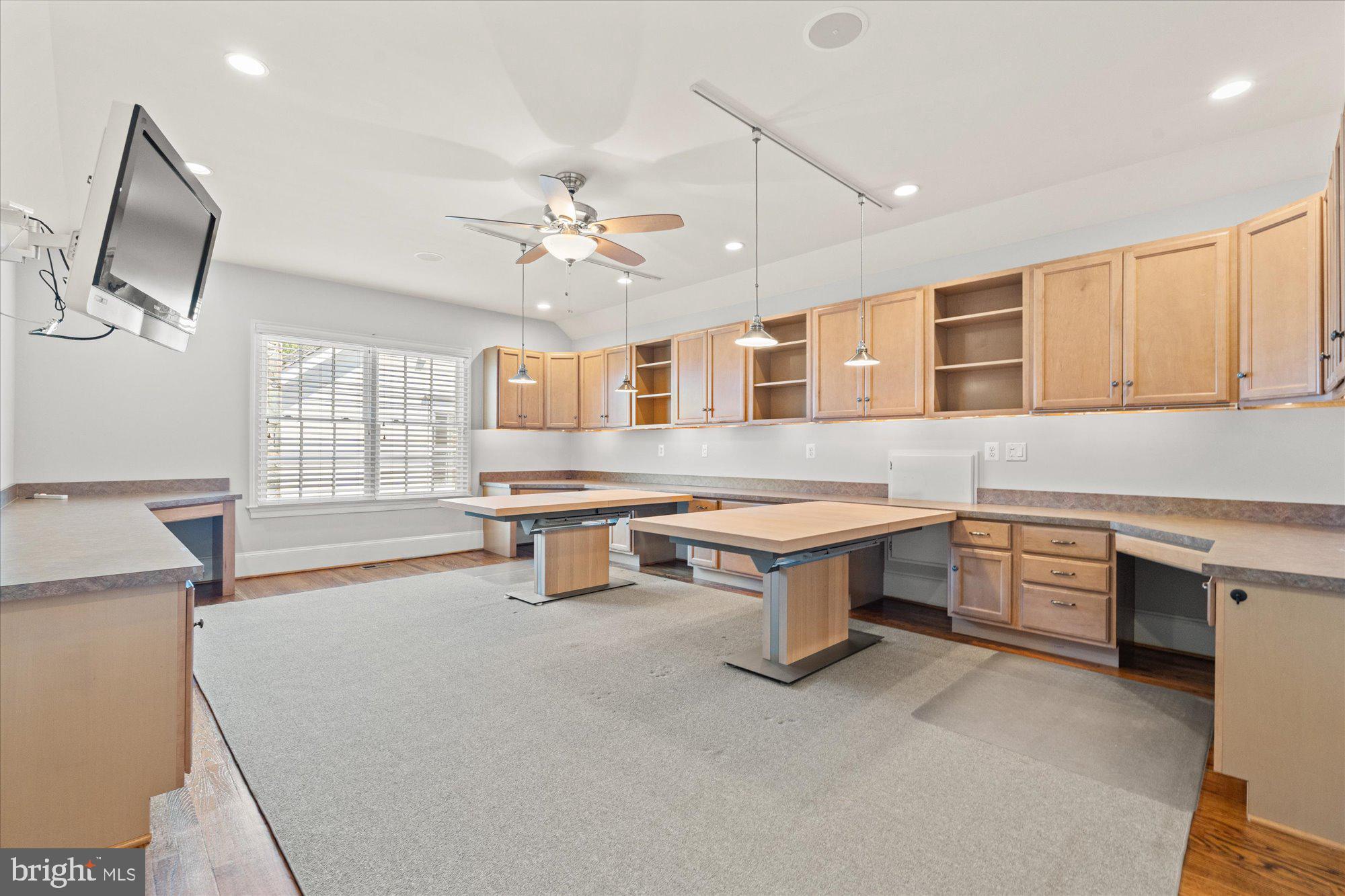 EVANS FARM - Residential