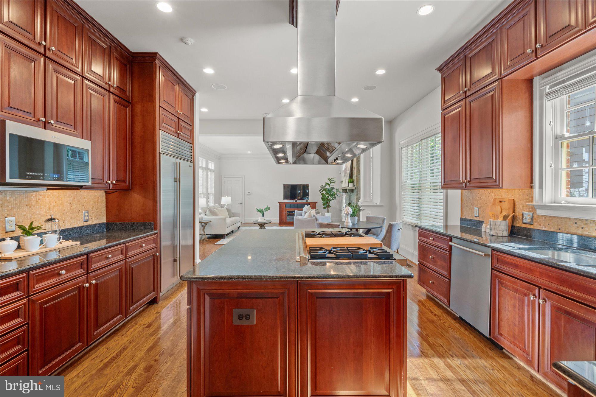 EVANS FARM - Residential