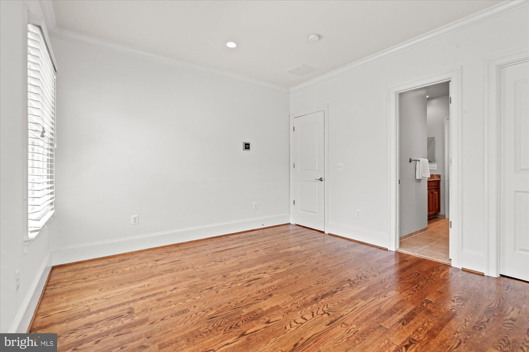 EVANS FARM - Residential