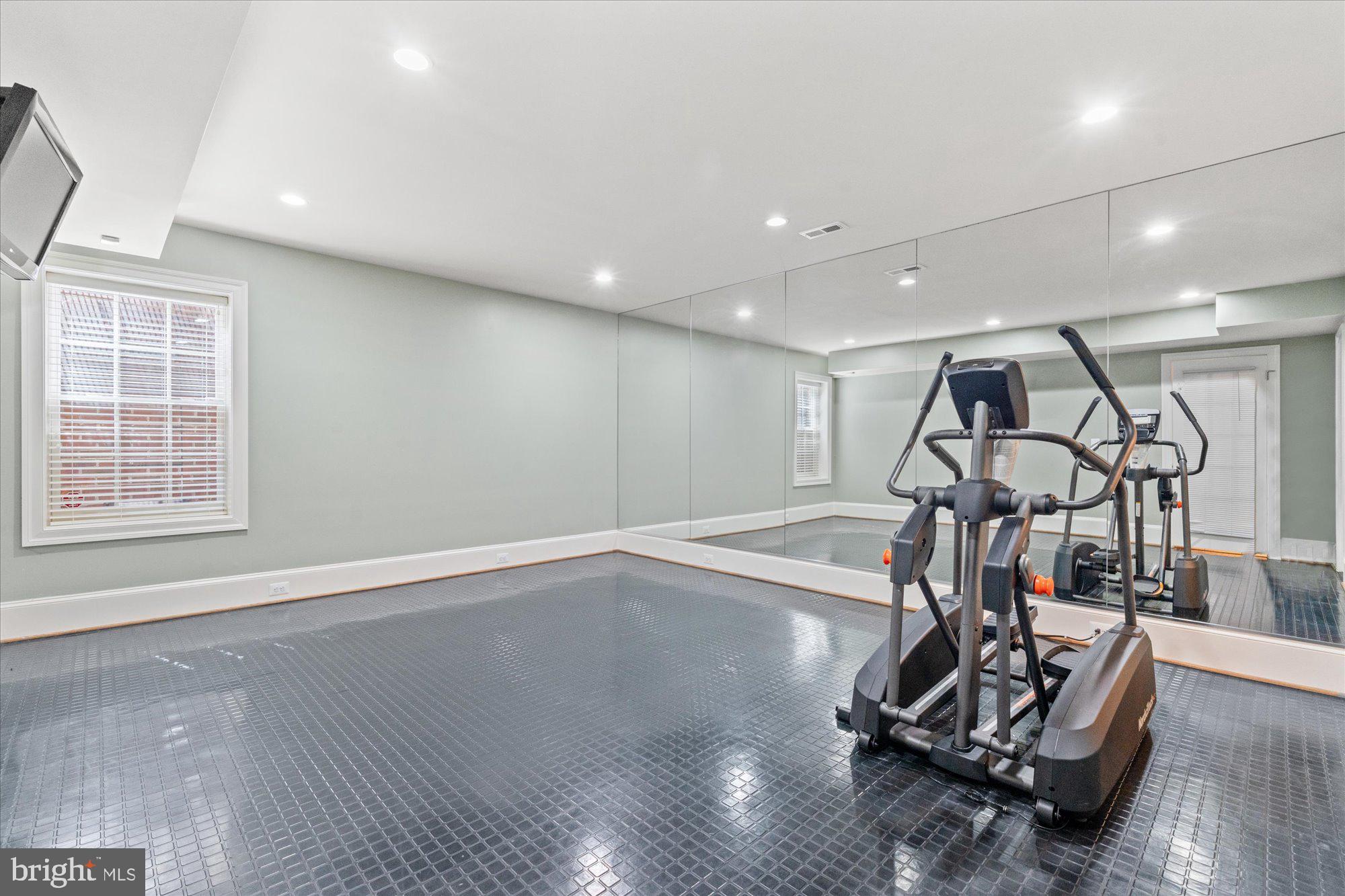 EVANS FARM - Residential