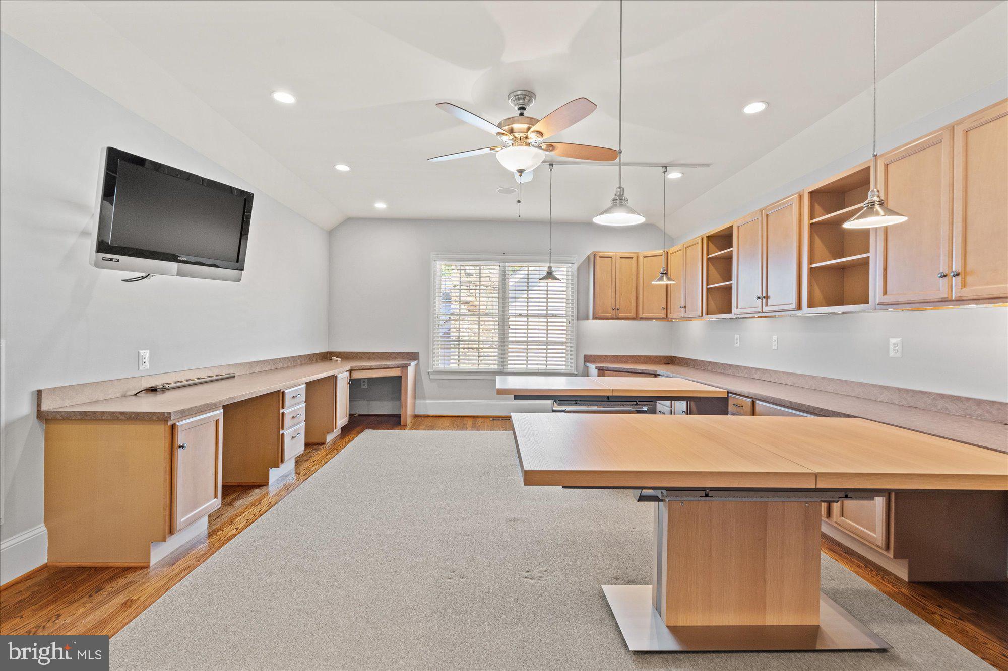 EVANS FARM - Residential