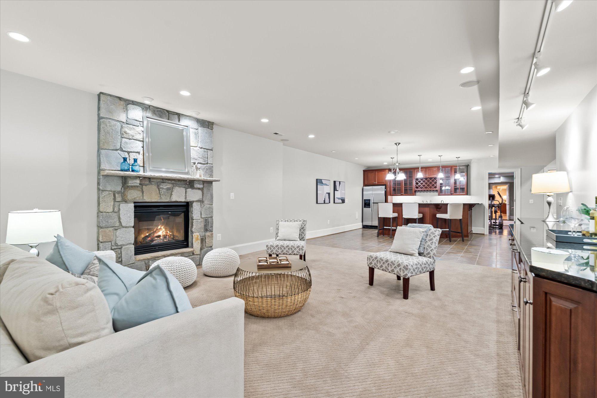 EVANS FARM - Residential