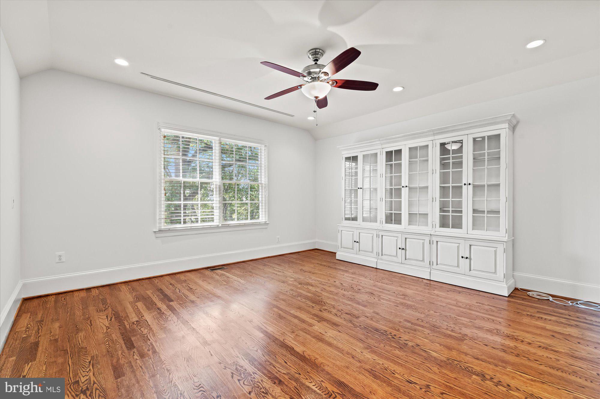 EVANS FARM - Residential