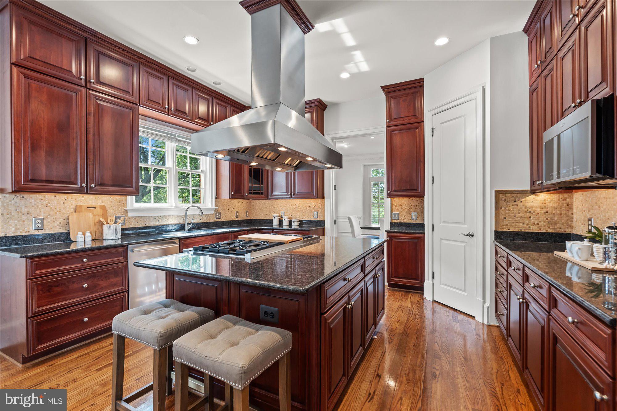 EVANS FARM - Residential