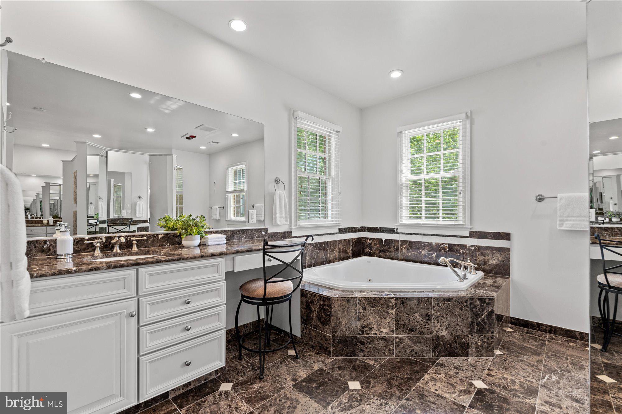 EVANS FARM - Residential