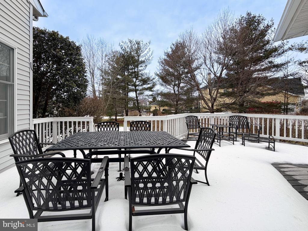 BRIDLE ESTATES - Residential