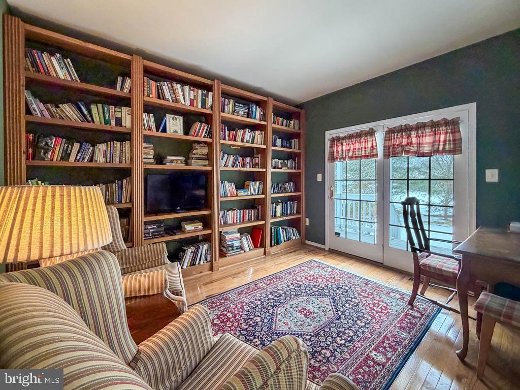 BRIDLE ESTATES - Residential