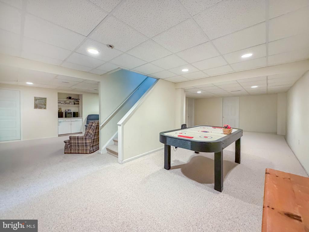 BRIDLE ESTATES - Residential