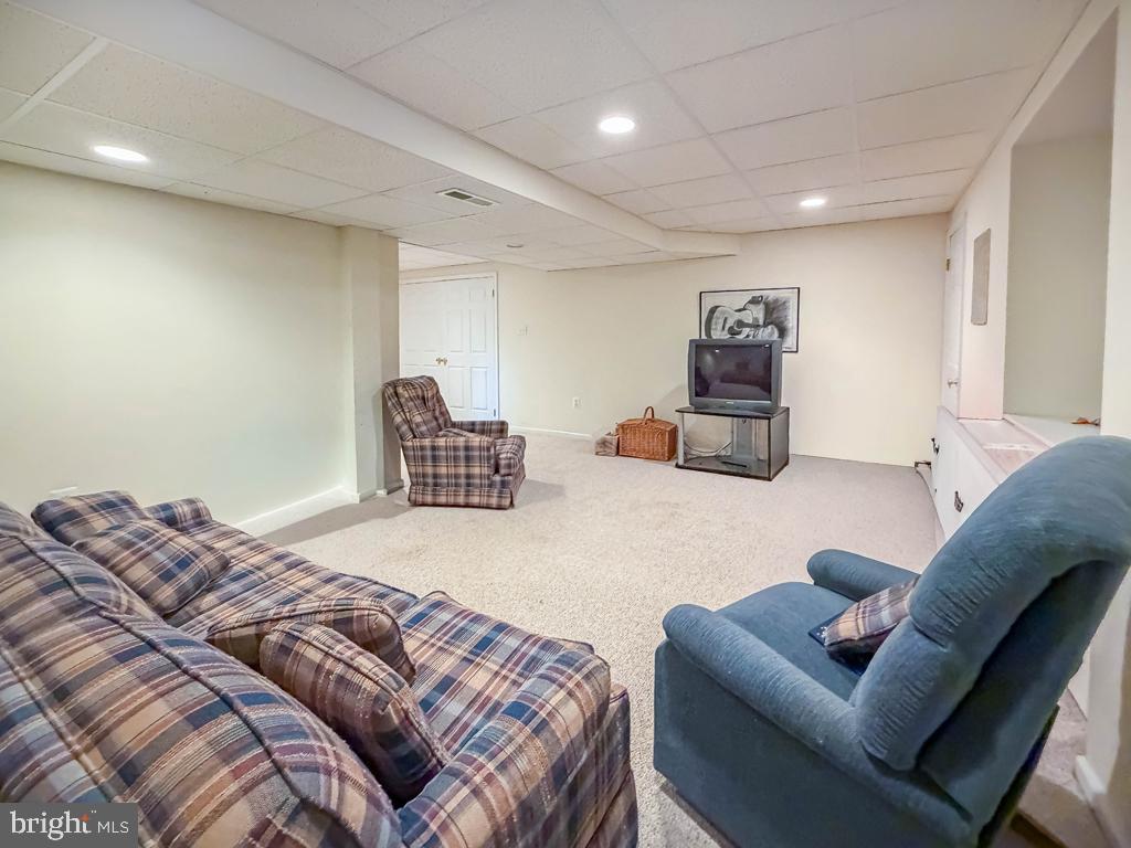 BRIDLE ESTATES - Residential