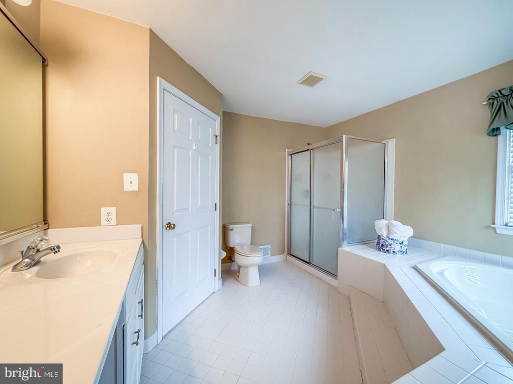 BRIDLE ESTATES - Residential