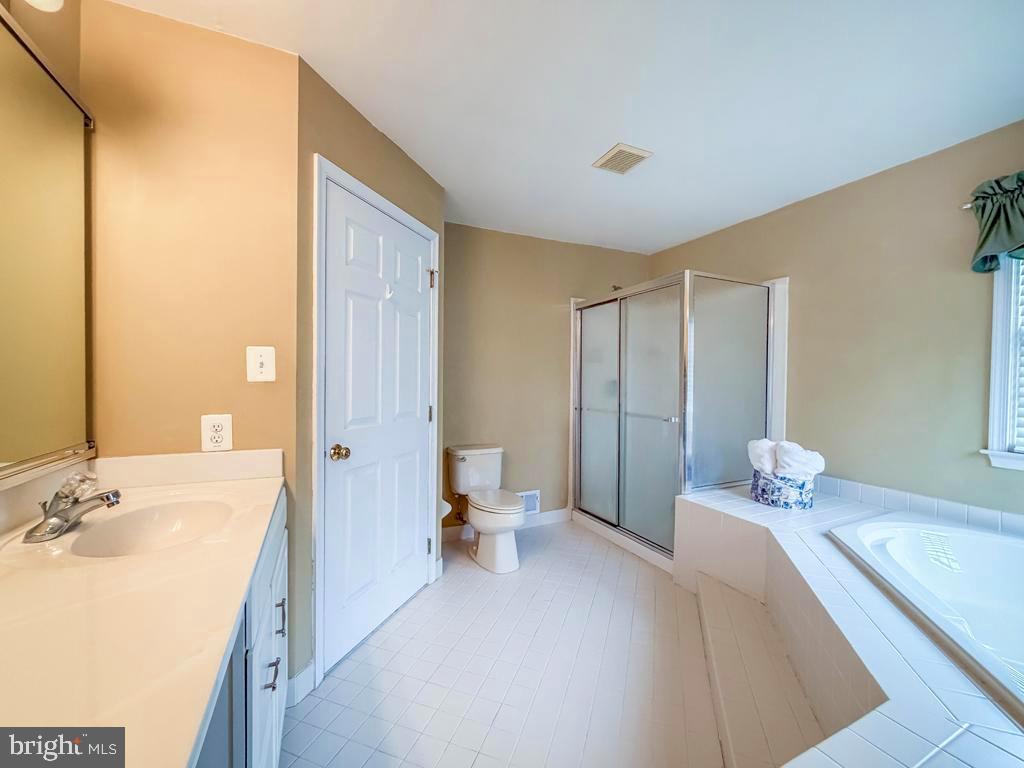 BRIDLE ESTATES - Residential