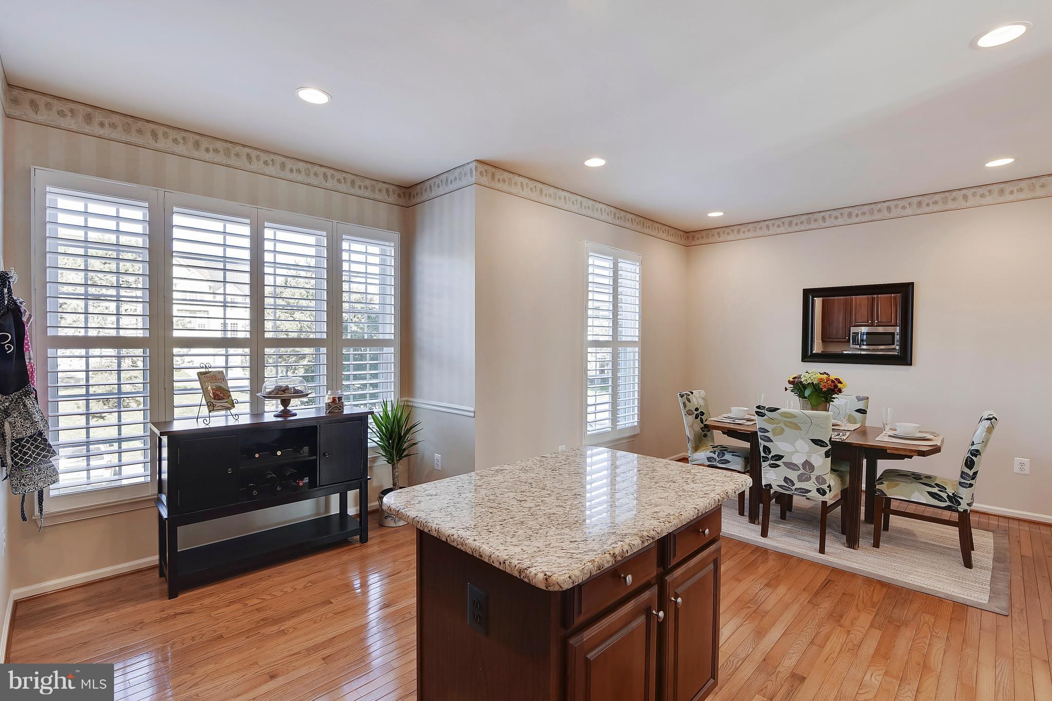 ASHBURN VILLAGE - Residential