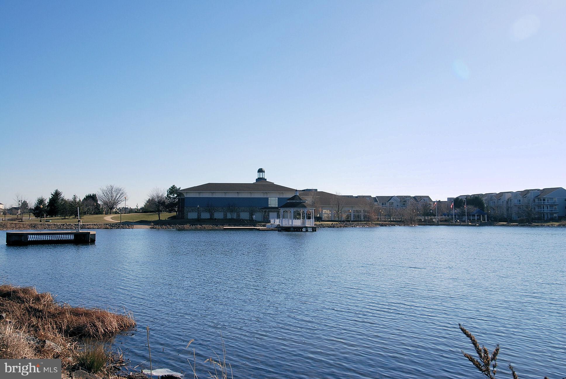 ASHBURN VILLAGE - Residential