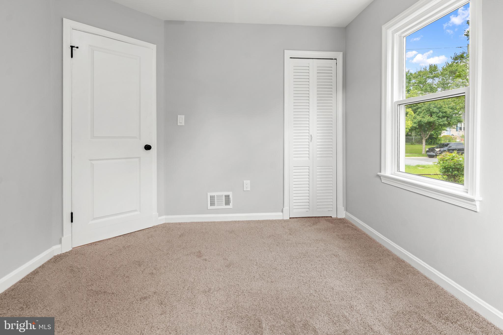 OAKVIEW - Residential