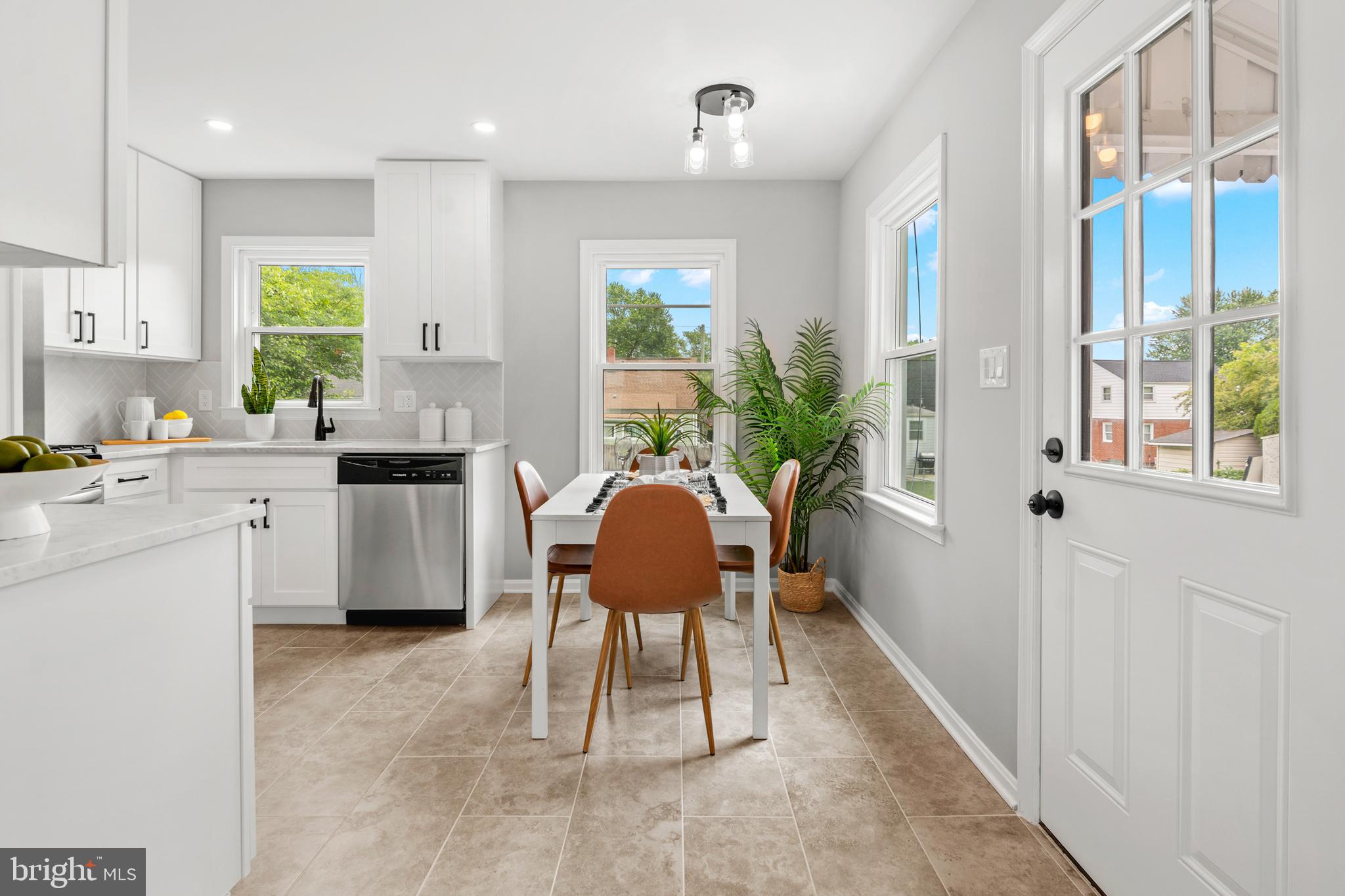 OAKVIEW - Residential