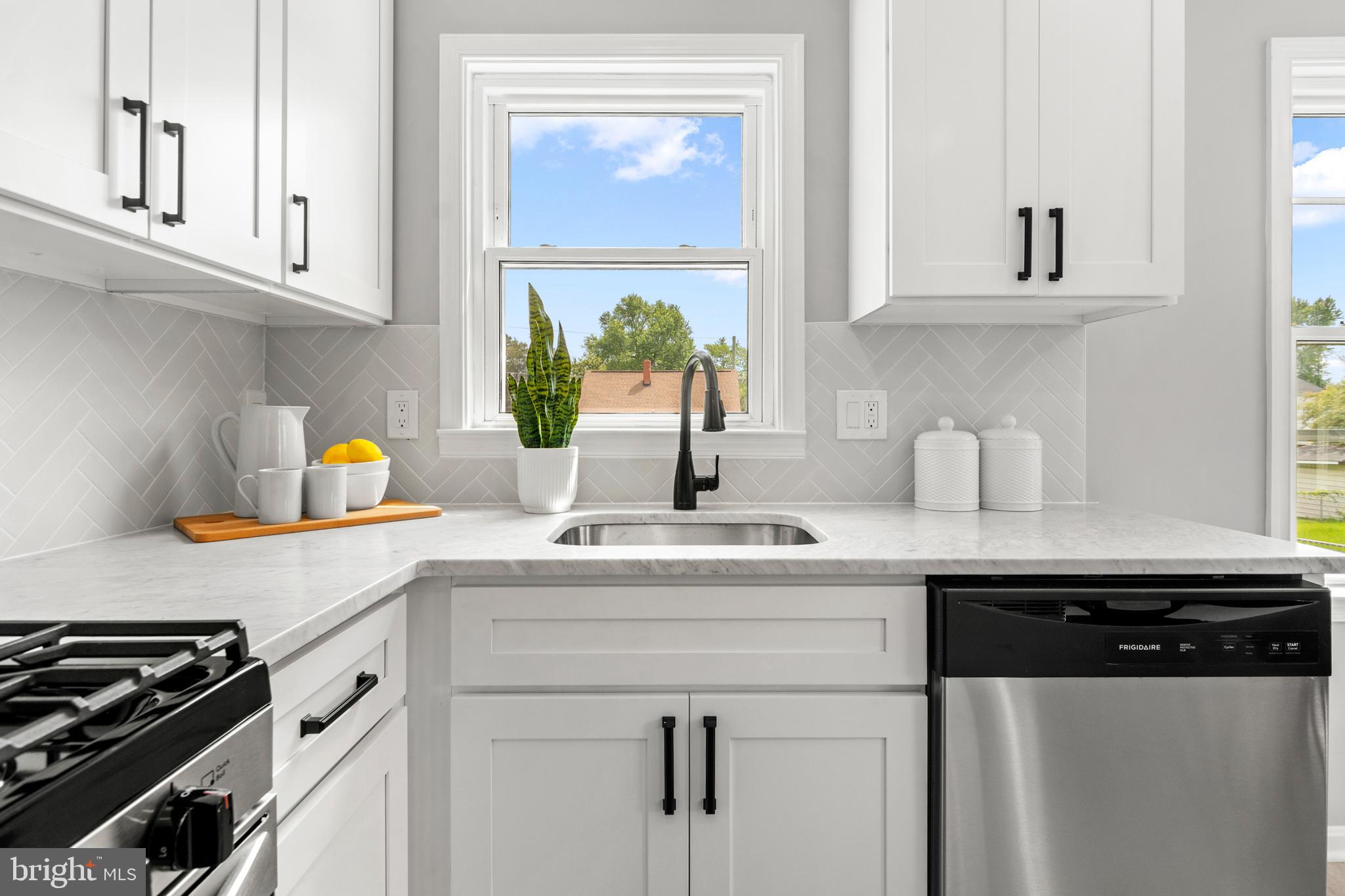 OAKVIEW - Residential