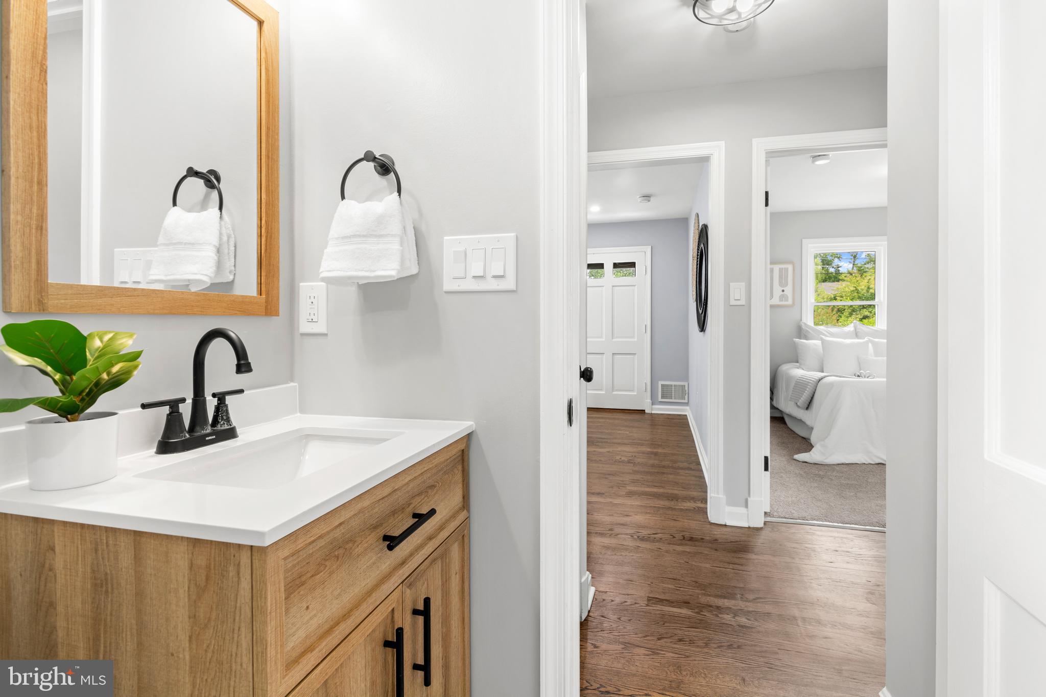 OAKVIEW - Residential