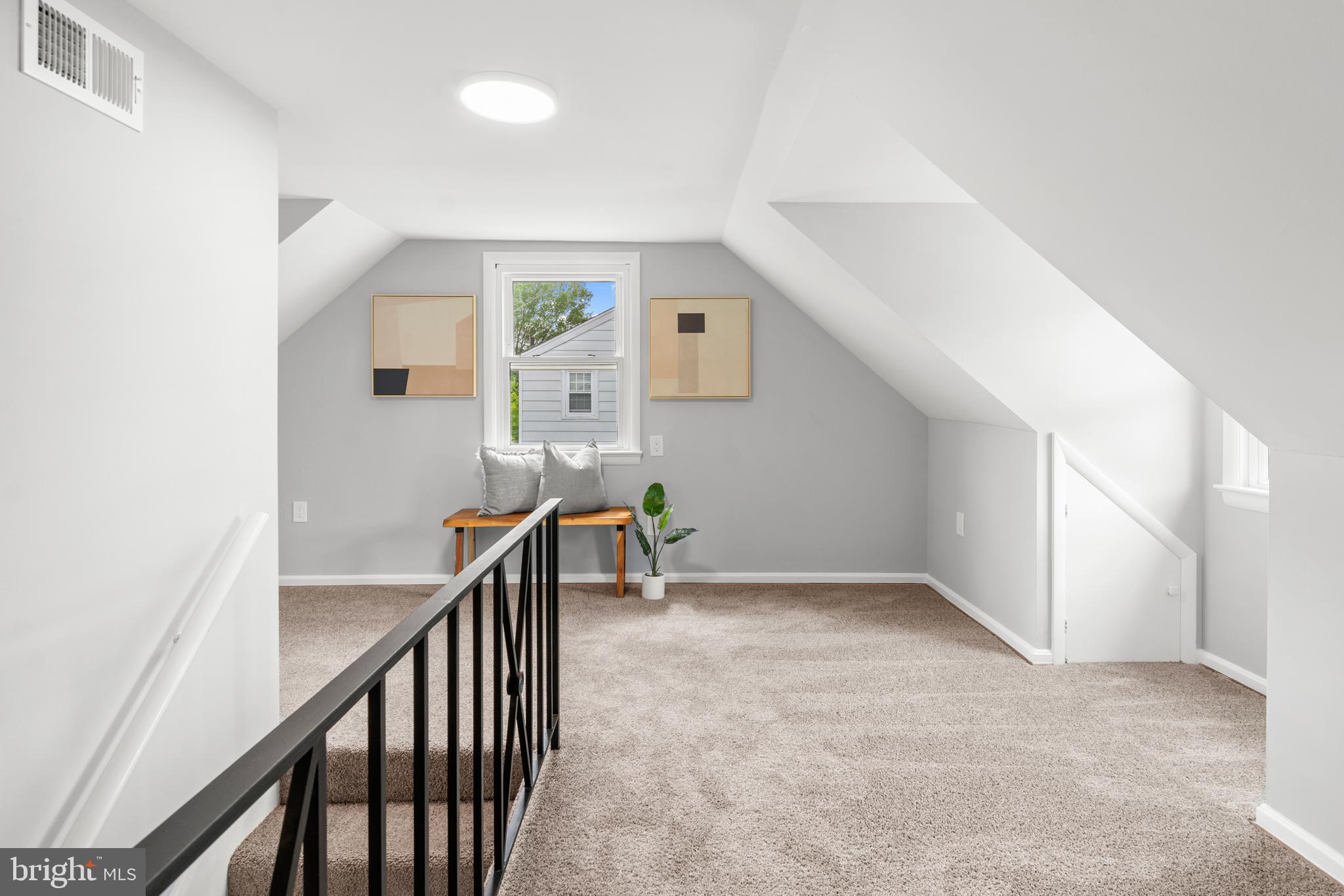 OAKVIEW - Residential