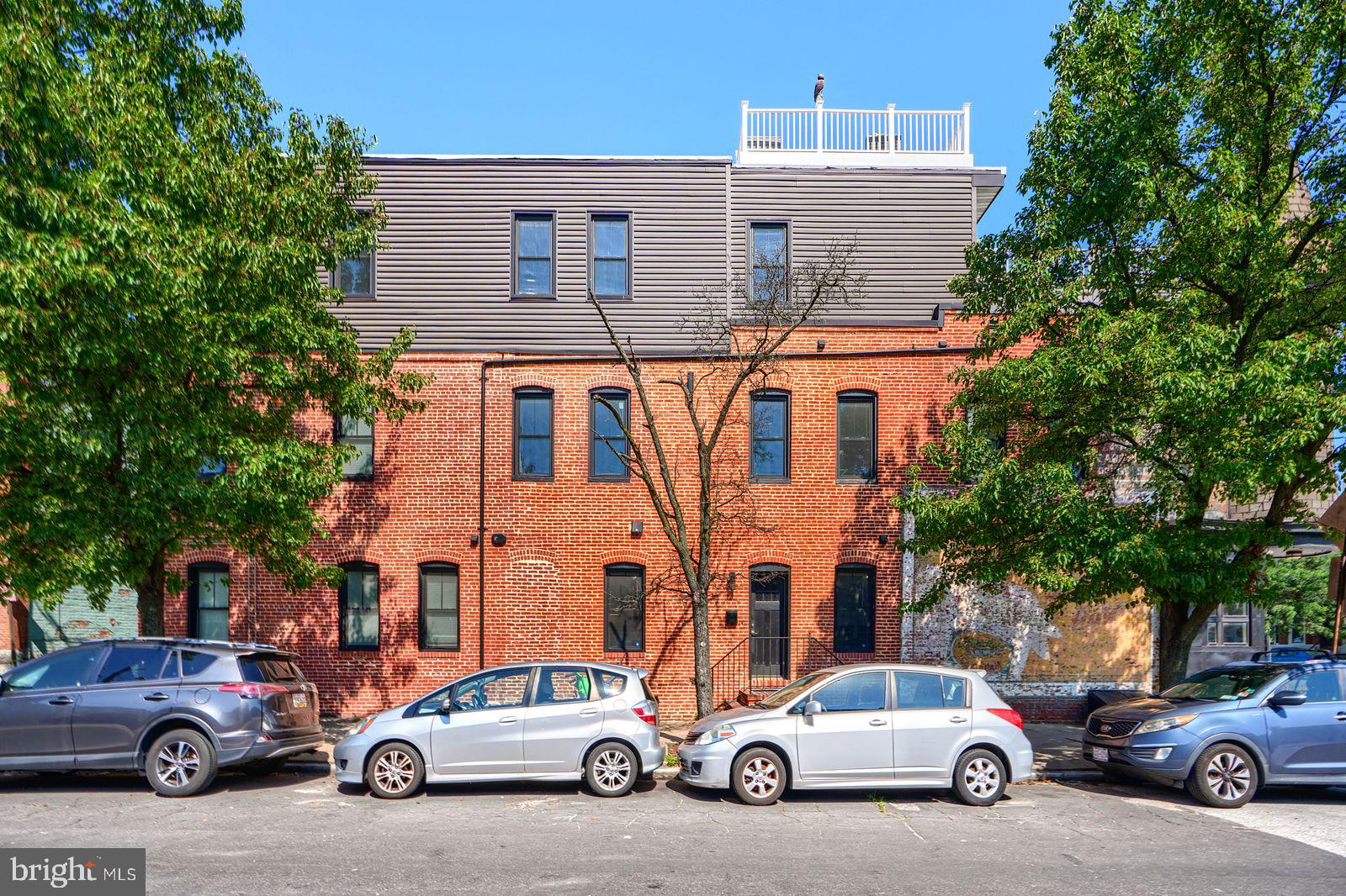 635 E FORT AVENUE